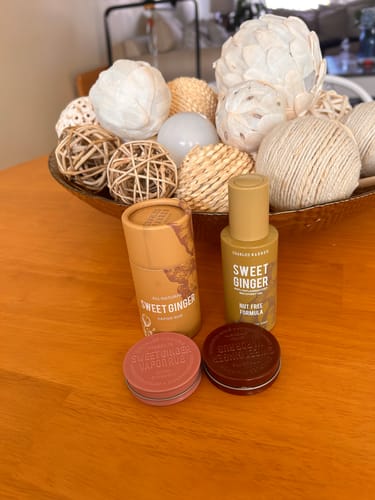 Customer photo review of [Nut-Free] Sweet Ginger Dry Oil for Sensitive Skin