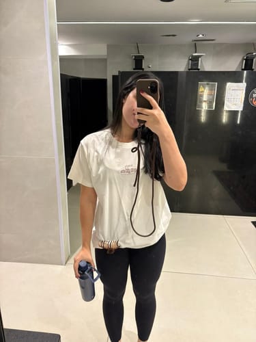 Avaliação com foto de um cliente sobre Cordinha Nora | Marrom Café