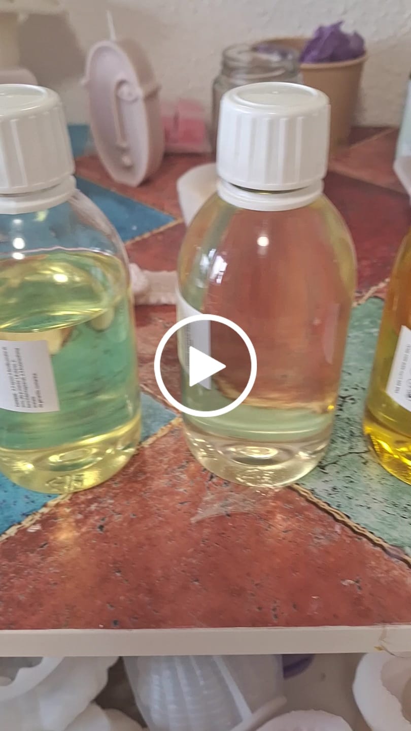 Customer video review of Fragancia ÁMBAR & SANDALWOOD