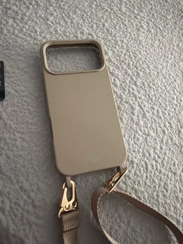Avaliação com foto de um cliente sobre Case | Areia