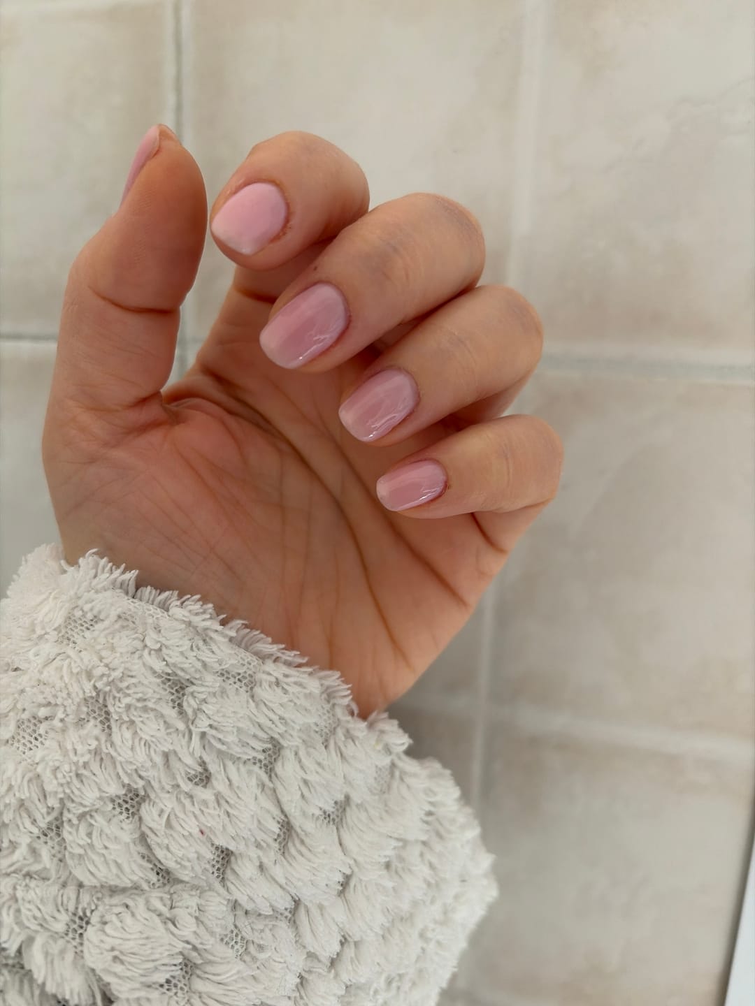 Customer photo review of Restructura Base&Go 09 - Rubber Base Hema Free - 15 ml  LCI