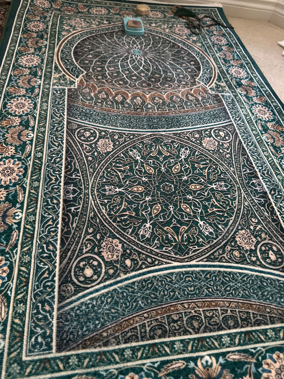 Customer photo review of Emerald Padded Prayer Mat