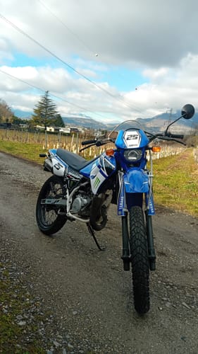 Customer photo review of Kit Déco YAMAHA DT 50 AVANT 2002 - BLUE MONSTER