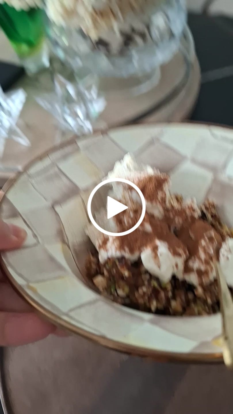 Customer video review of Mocha Check Breakfast Bowl