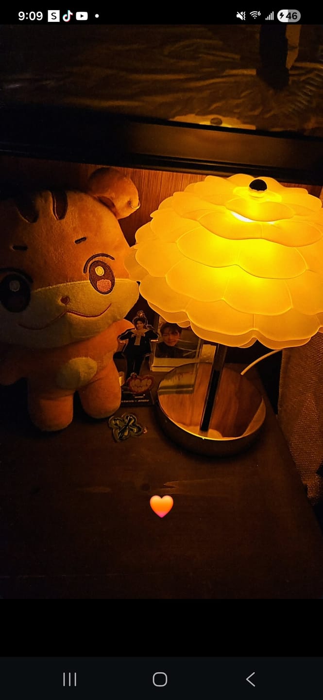 Customer photo review of ATEEZ - HONGJOONG : PETAL GLOW