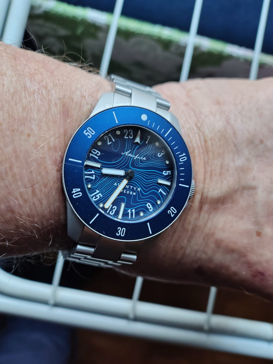 Customer photo review of Aventyr 24-Hour Dull Steel