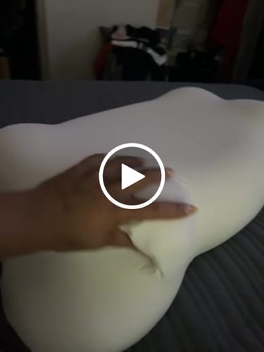 Customer video review of Cloud Cooling Pillow Case