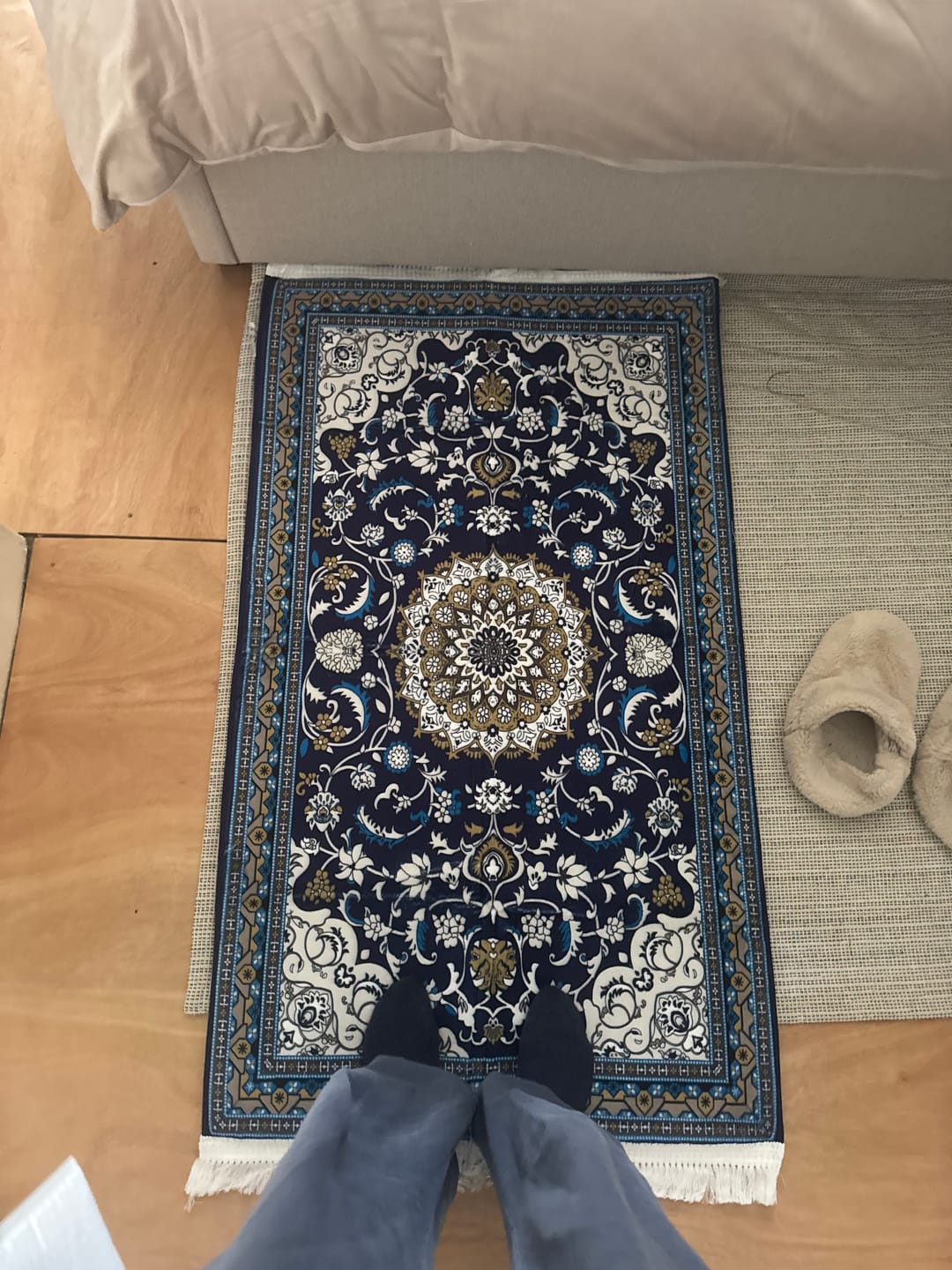 Customer photo review of Raza-e-Ilahi Padded Prayer Mat