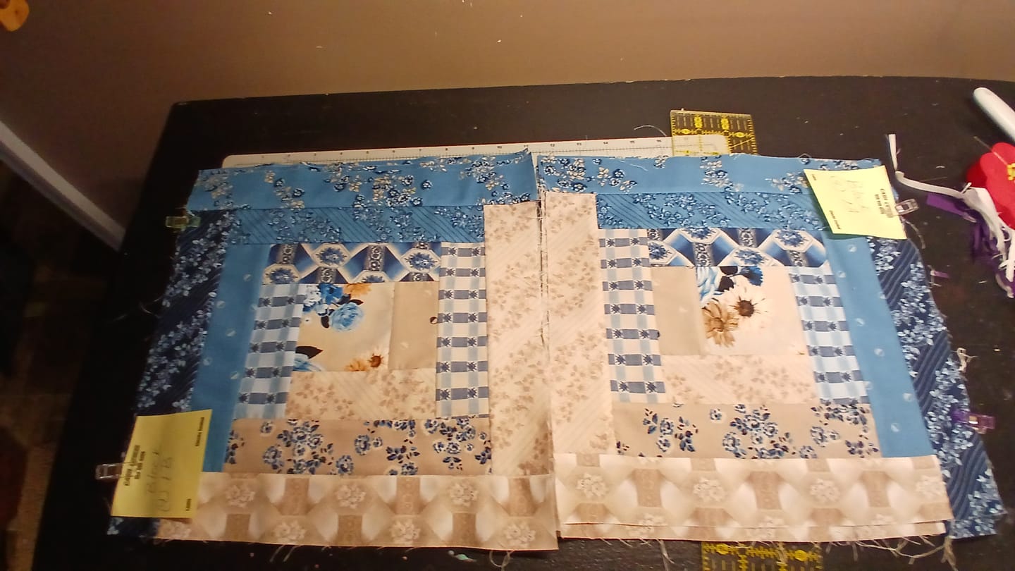 Customer photo review of Block Of The Month - Log Cabin Bellflower (98.5" x 98.5")