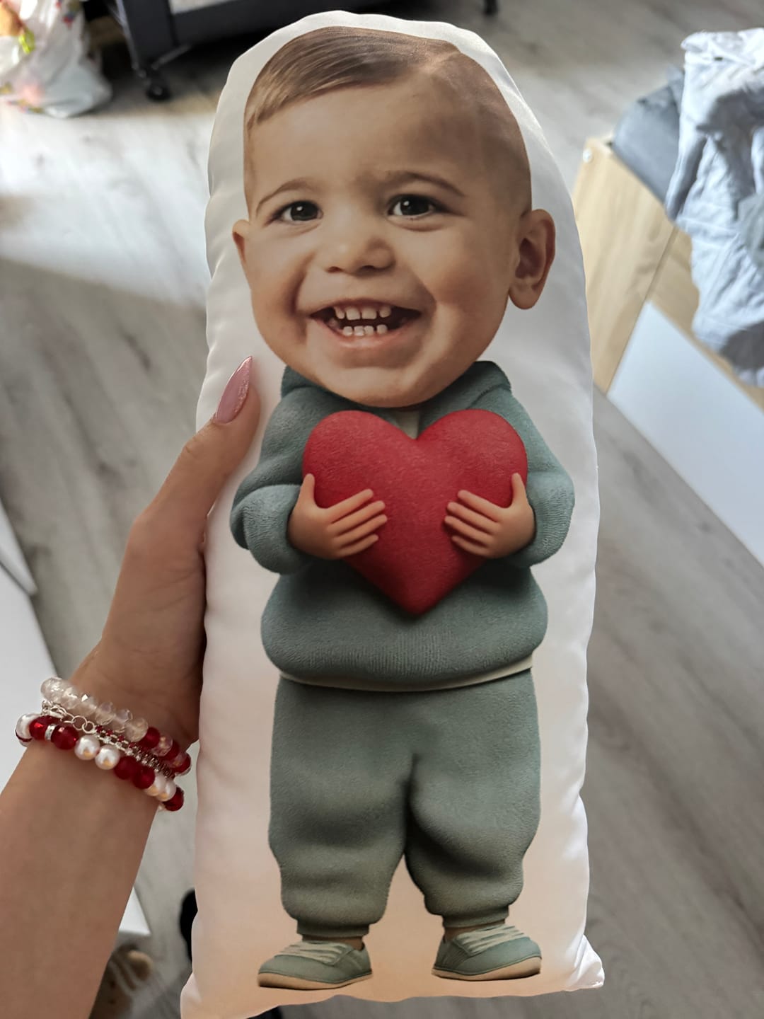 Customer photo review of Персонализирана Възглавничка с Лице "Малкото голямо сърце"