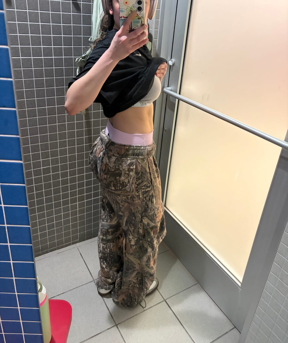 Customer photo review of W251 Hunting Season Cargo Joggers