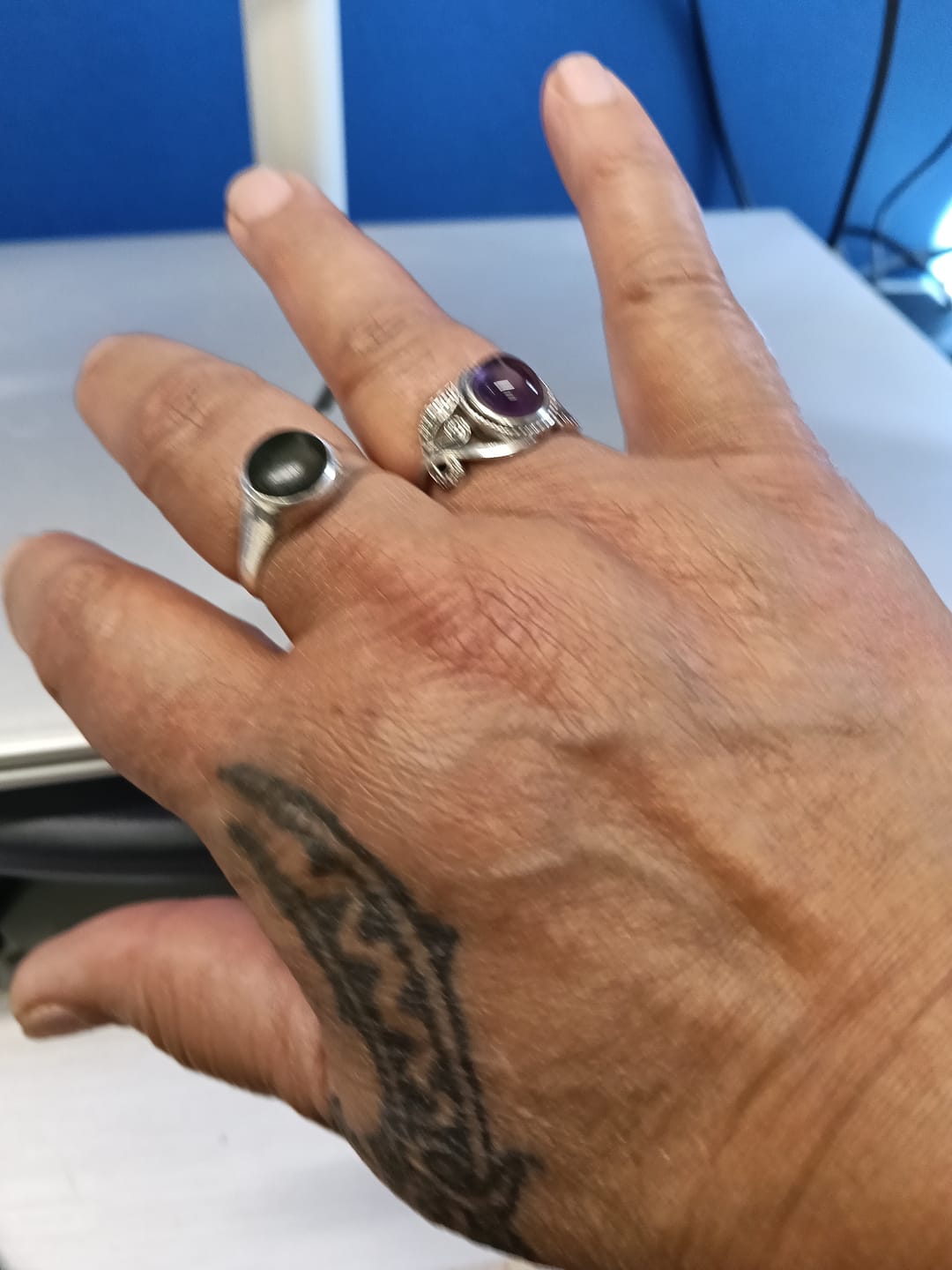 Customer photo review of Vintage Flower-shaped 925 Silver Ring with Amethyst Gemstone