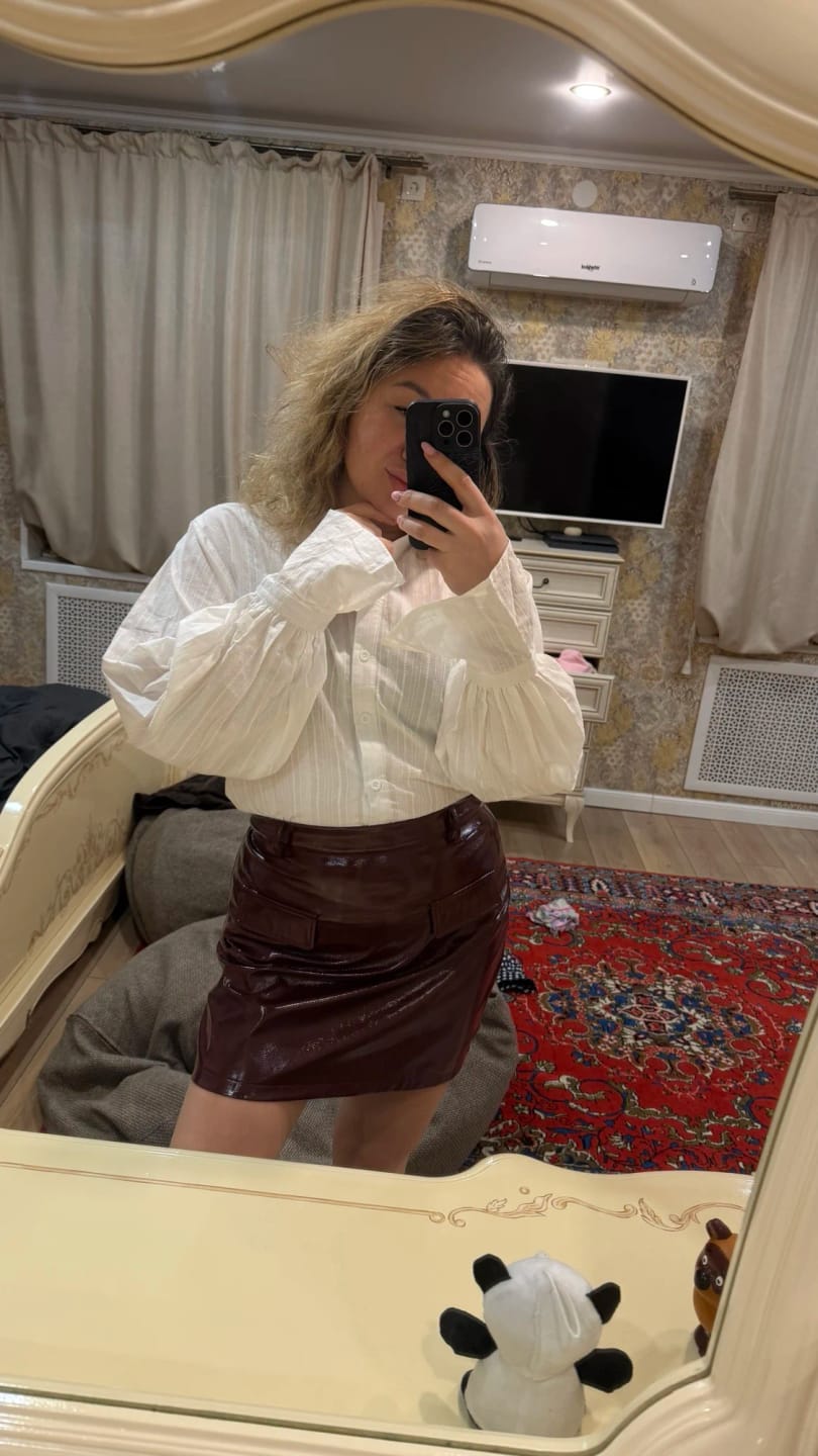Customer photo review of Merry Oversized Blouse