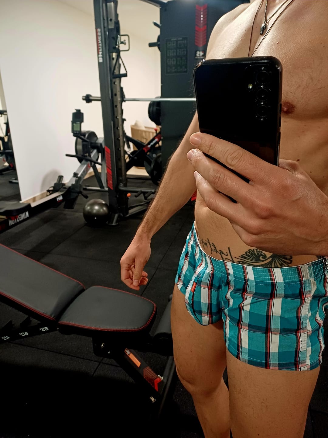 Customer photo review of Mens Plaid Front Pouch Boxer Shorts
