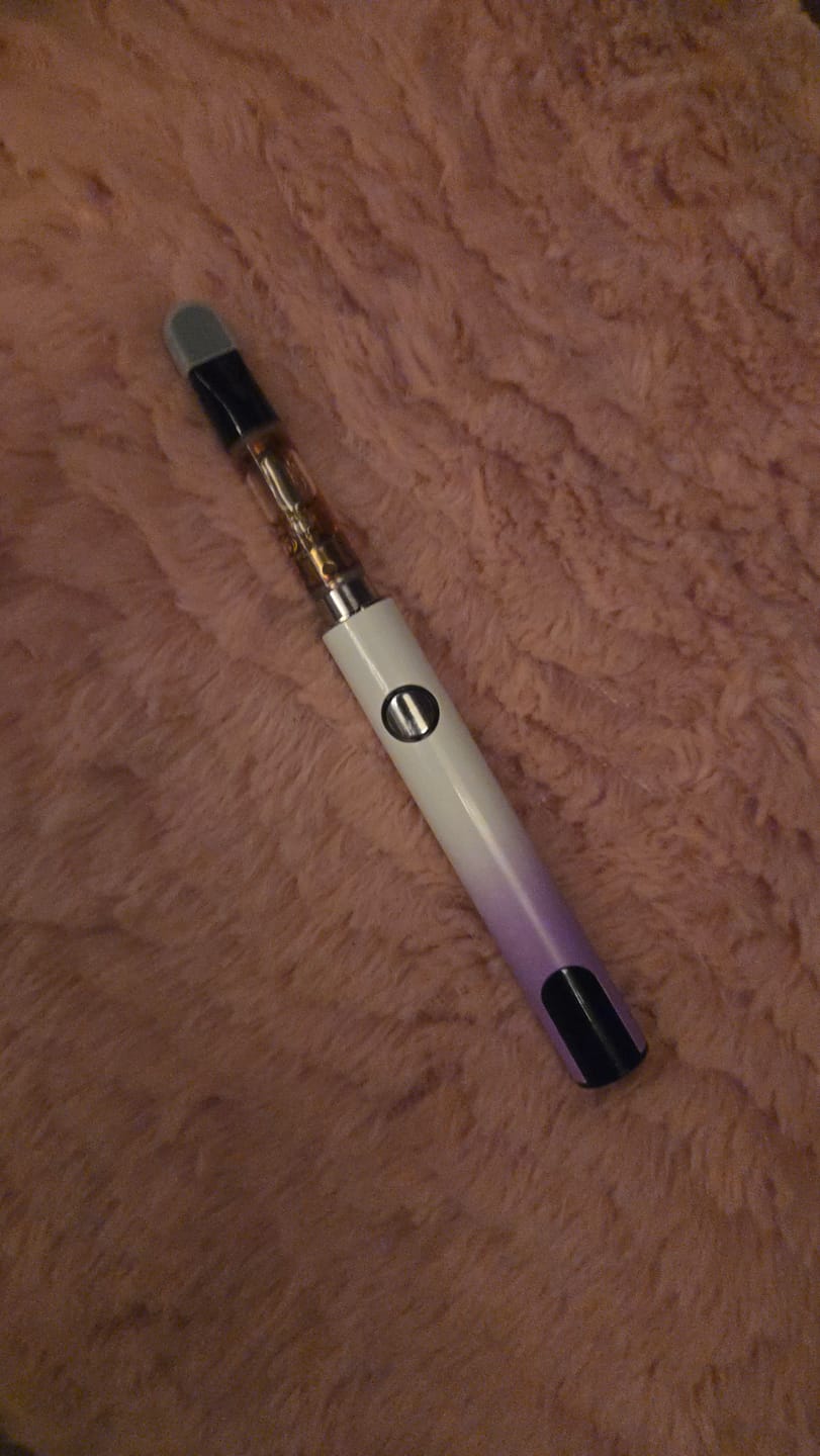 Customer photo review of 1 Gram THCA Blend Vape Cartridge | Pink Lychee - Hybrid