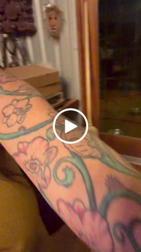 Customer video review of Besque® Shower Oil - 150ml