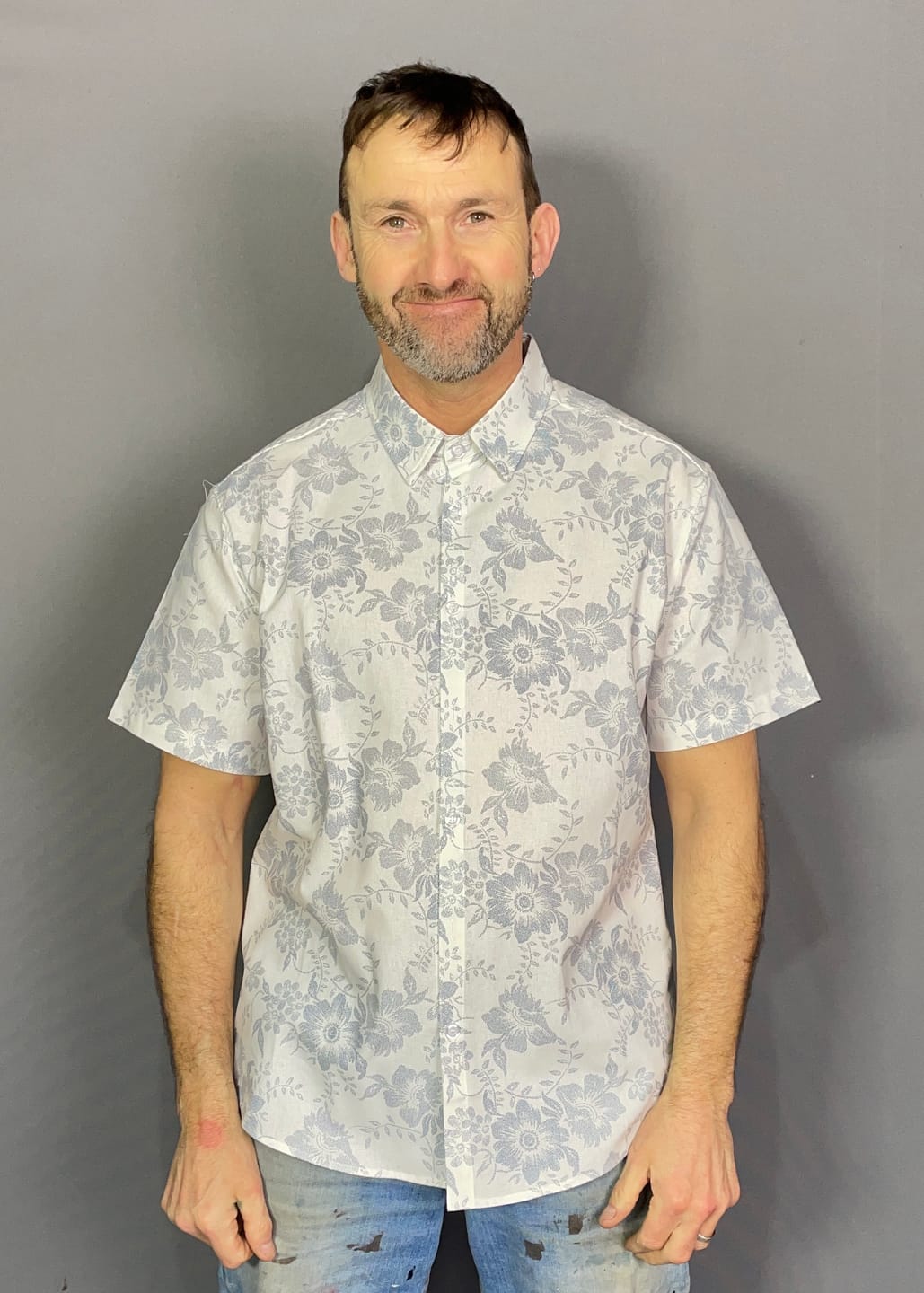 Customer photo review of Men's Vintage Floral Retro Button Up Blue Summer Holiday Short Sleeve Shirt