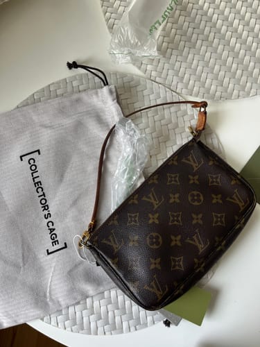 Customer photo review of Accessories Pochette