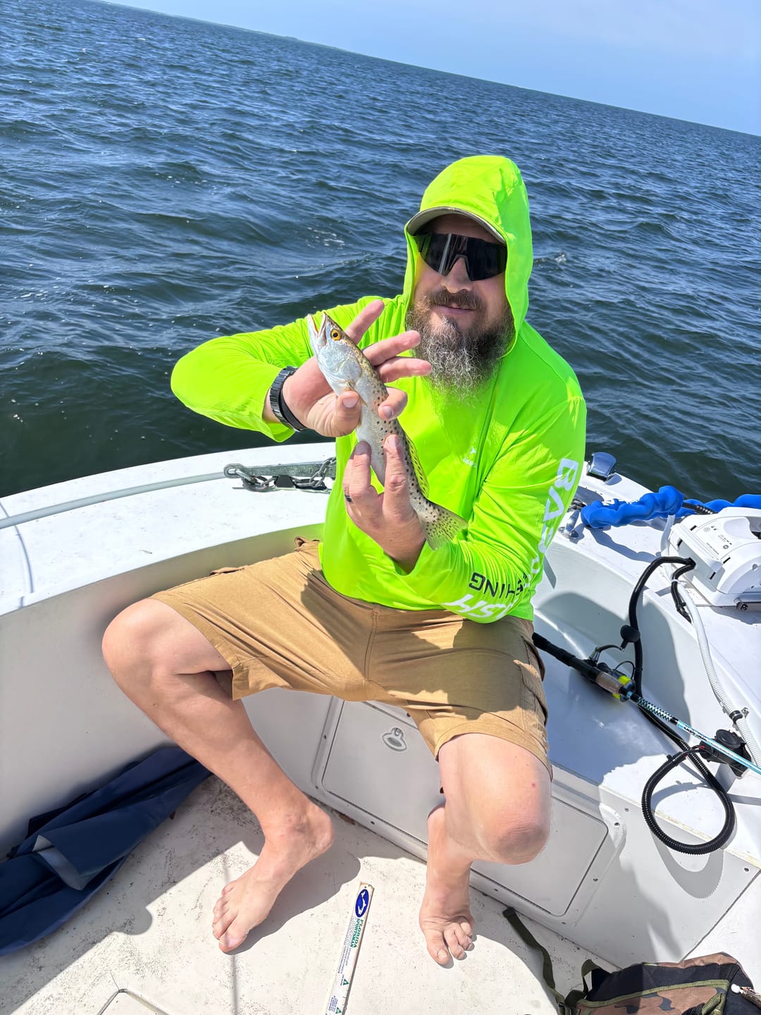 Customer photo review of Men UPF 50+ Long Sleeve Sun Hoody Shirts FS03M