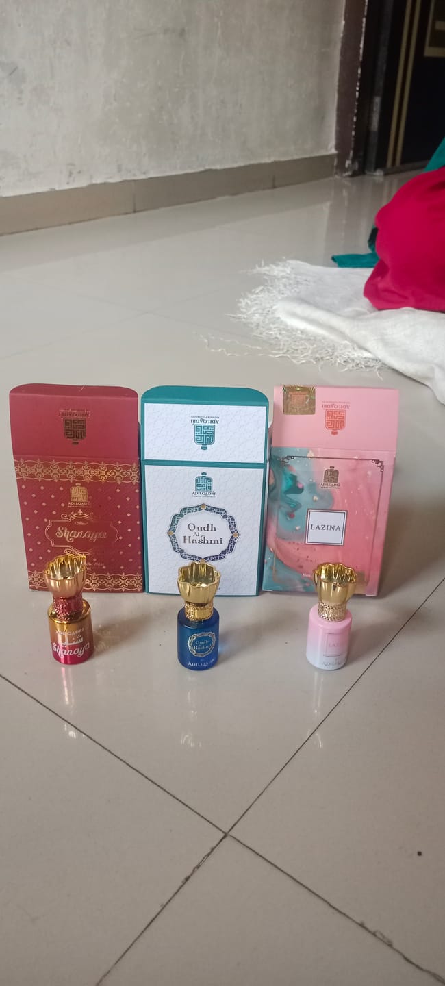 Customer photo review of Lazina Luxury Attar Perfume 5.5 ML