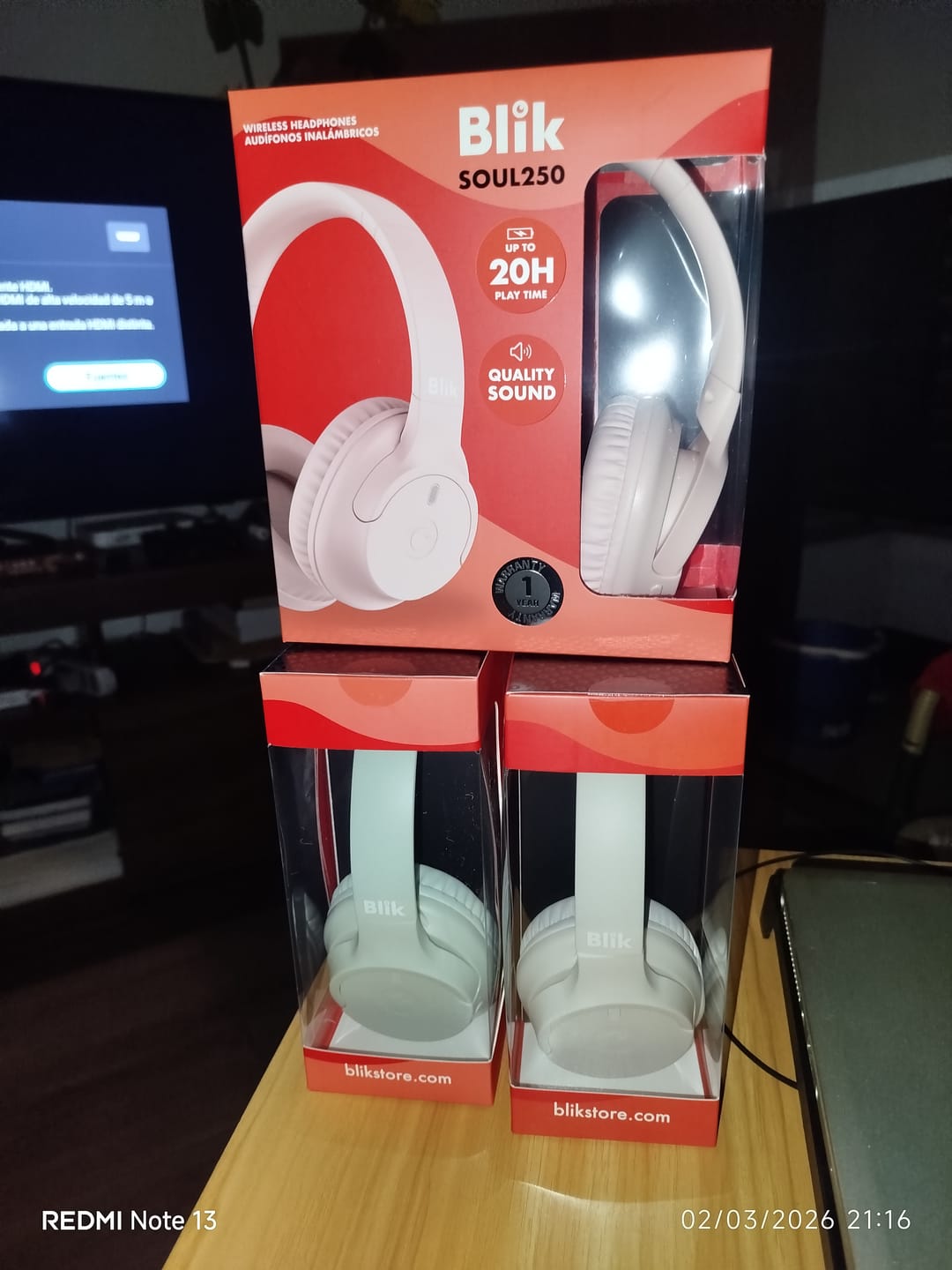 Customer photo review of Audífonos Bluetooth Inalámbricos Blik Soul250 Rosados 20 Hrs