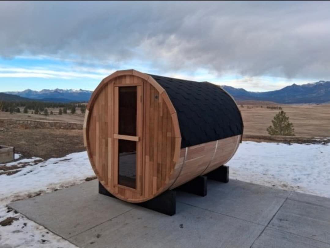 Customer photo review of SAUNASNET® Outdoor Barrel Sauna for Relaxation, Detox, Stress Relief and Wellness with Wooden Design Barrel 02