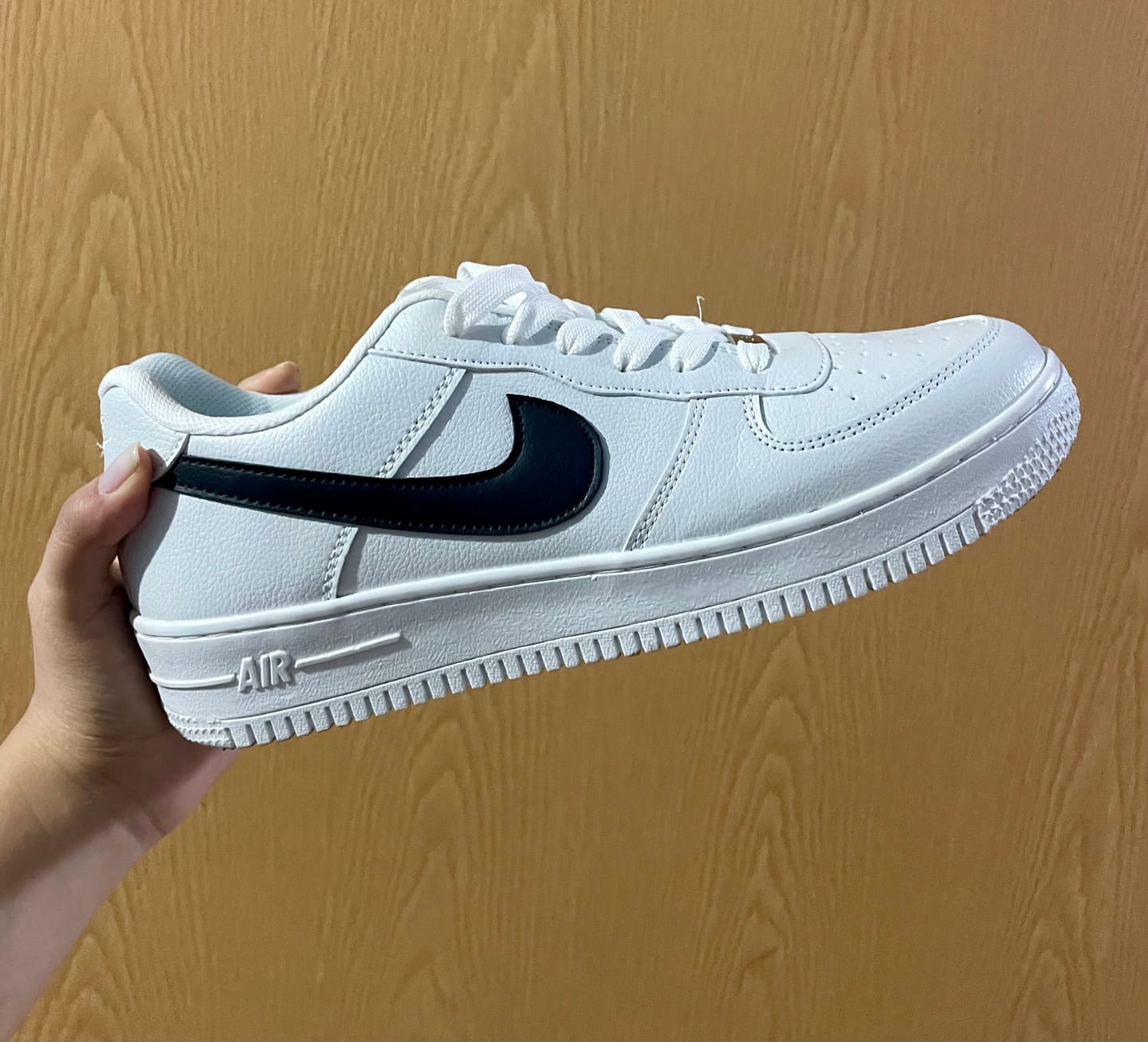 Customer photo review of Tenis 275 Blanco Total