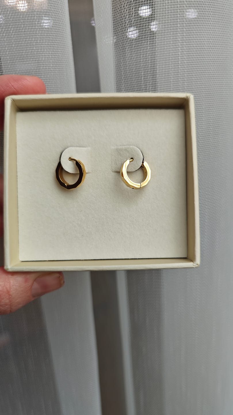 Customer photo review of Ivy Earrings
