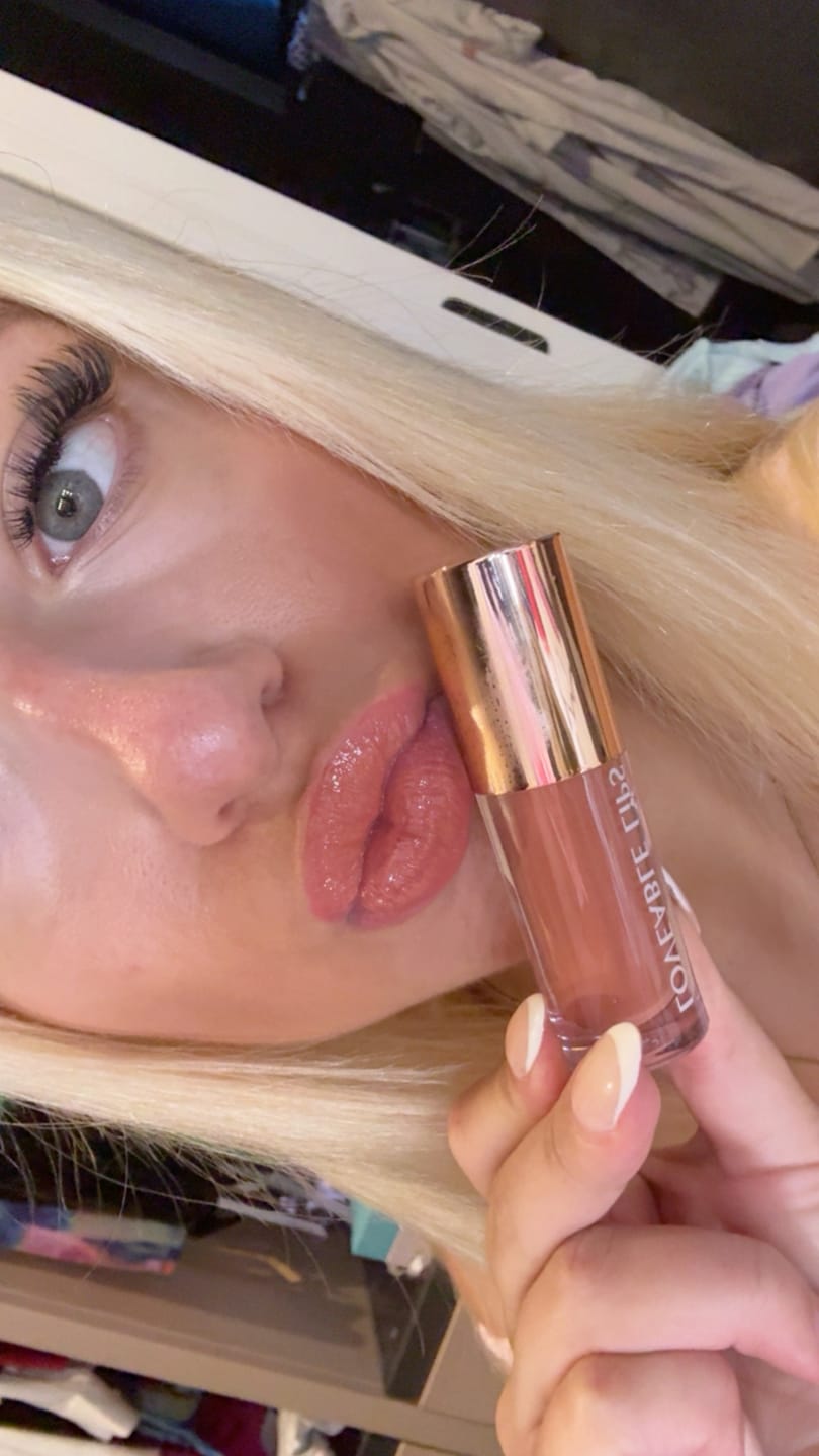 Customer photo review of Nude Glow Lip Gloss
