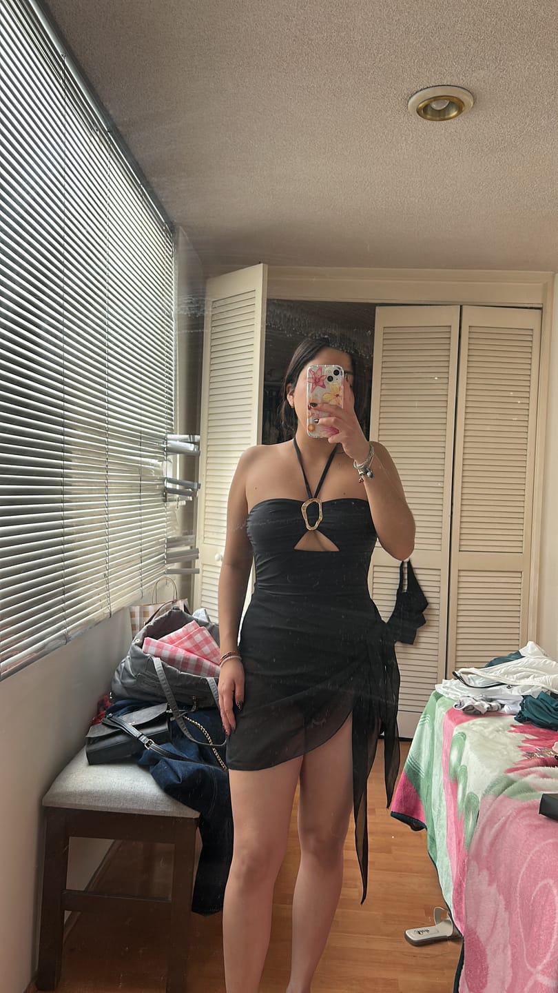 Customer photo review of Traje de Baño negro completo con abertura