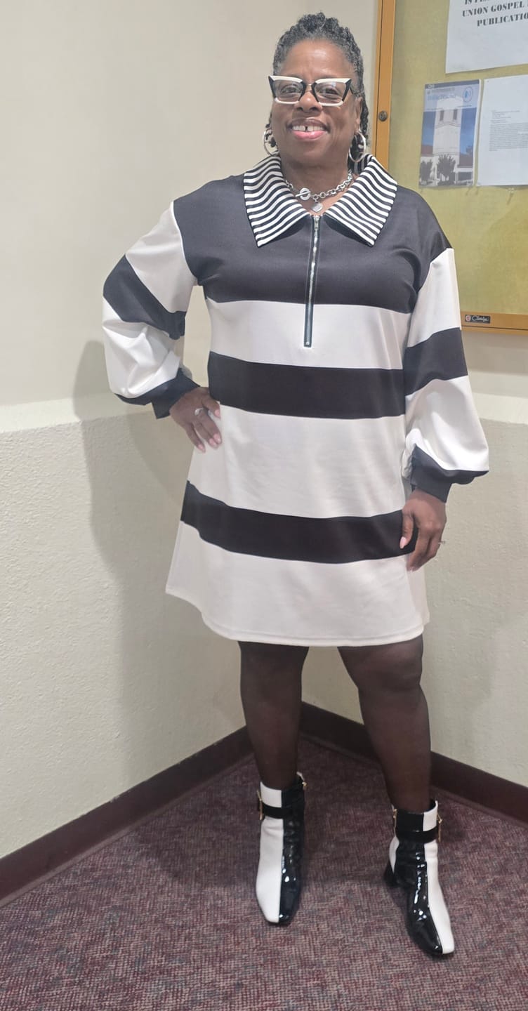 Customer photo review of Long Sleeves Puff Sleeves Contrast Color Striped Zipper Lapel Mini Dresses