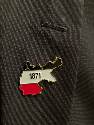 Customer photo review of Karte DR 1871 als Anstecknadel im 2er Set