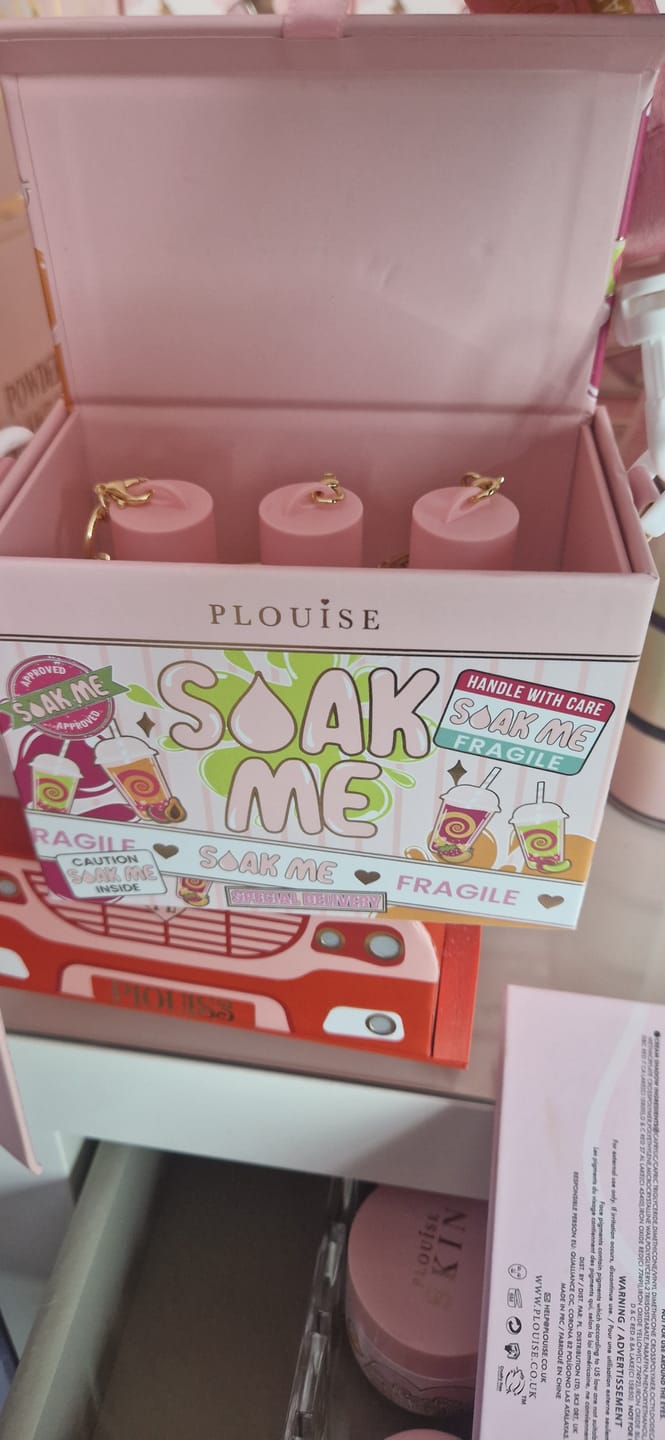 Customer photo review of P.Louise Soak Me Smoothie Lip Oil Bundle