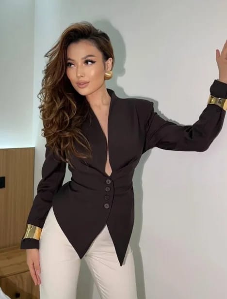 Customer photo review of Tanya Structured Shoulder Cinched Blazer