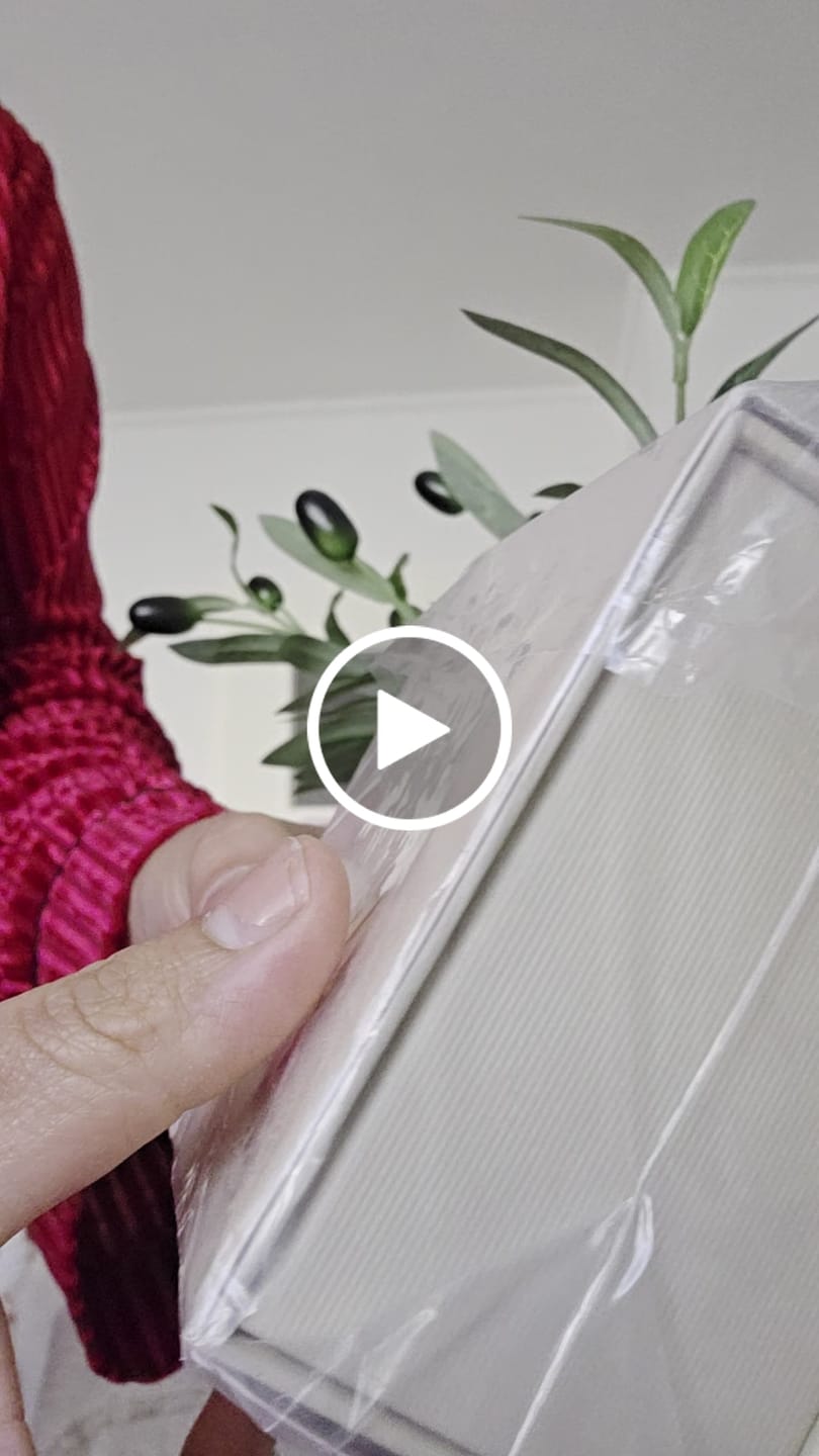 Customer video review of Julia Gold Silver