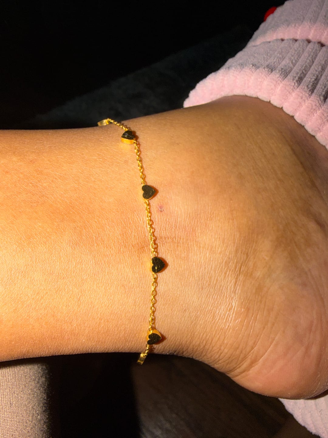 Customer photo review of Hearts Anklet