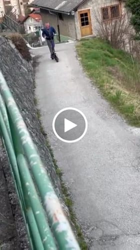 Customer video review of Ausom DT2 Pro E-scooter