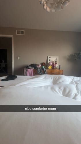 Customer photo review of MarshMellow Comforter
