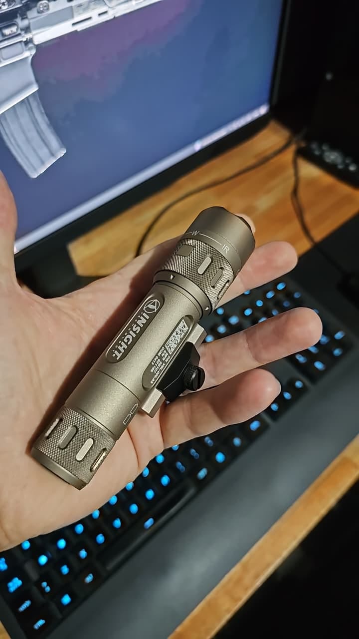 Customer photo review of Somogear WMX200 Style Tactical Light 30,000 Candela
