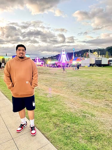 Customer photo review of Vintage Brown Carhartt Hoodie (XL)