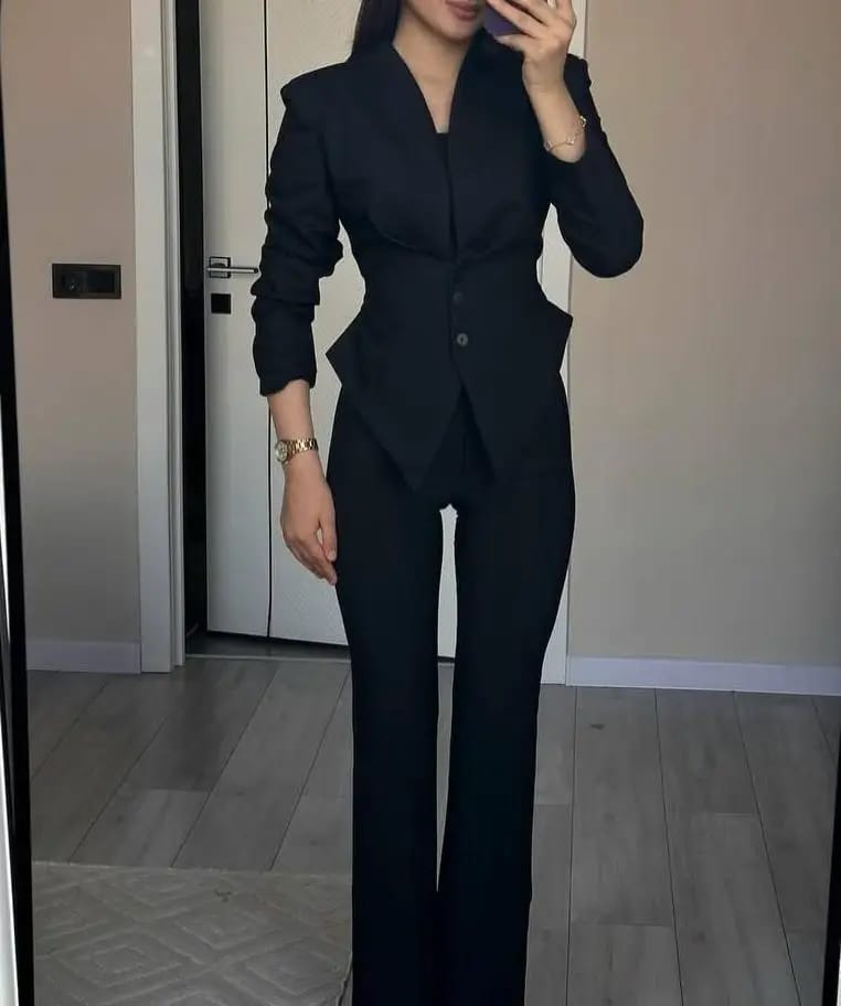 Customer photo review of Tanya Structured Shoulder Cinched Blazer