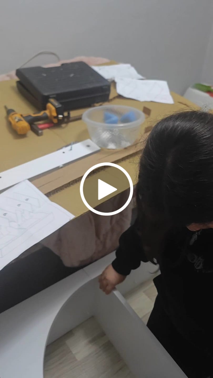 Customer video review of Rani HC116 Kitaplık 6 Raflı Çalışma Odası Kütüphane Modern Duvar Rafı Beyaz
