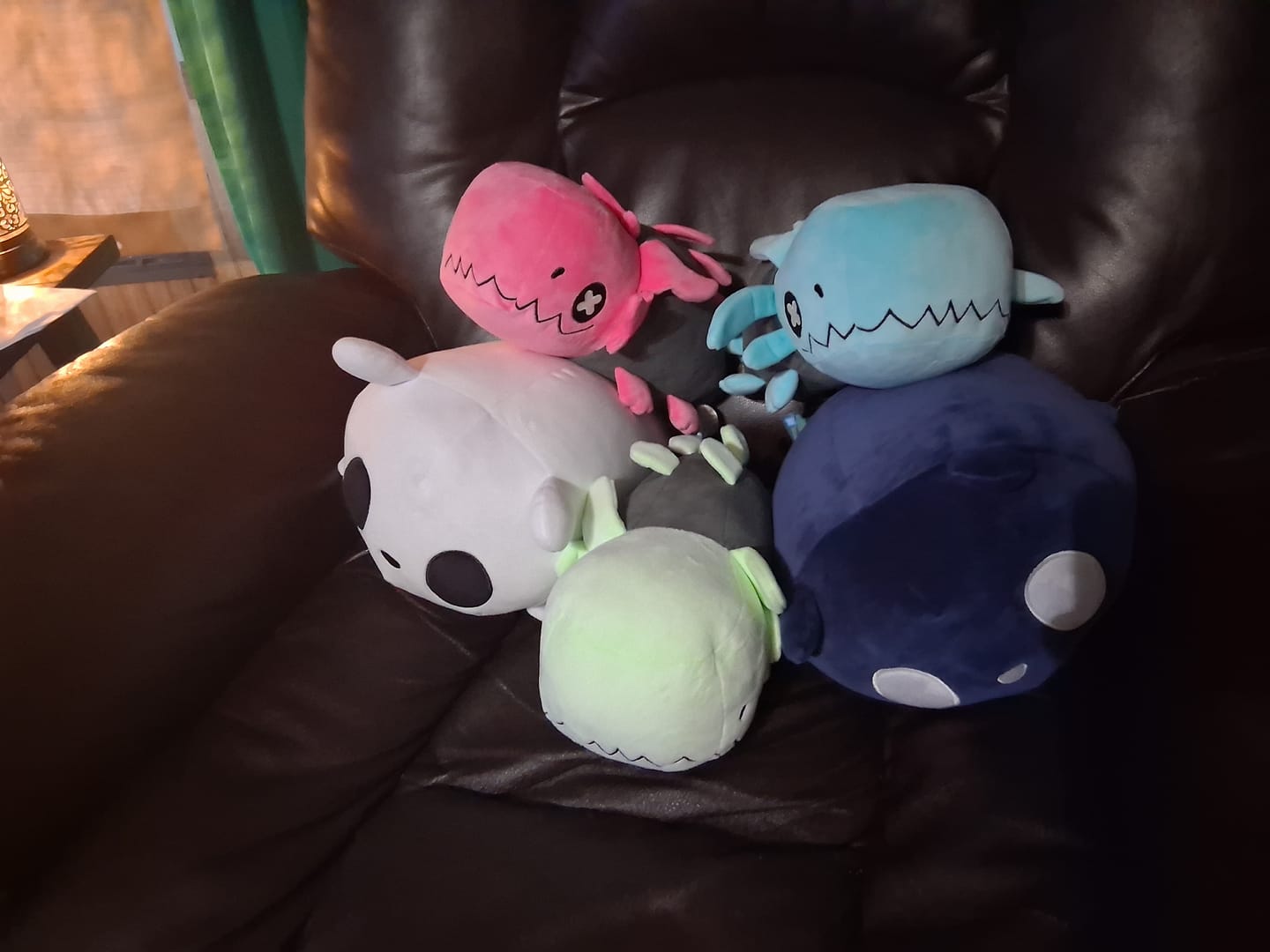 Customer photo review of Rain World - Watcher Slugcat Pillow Plush