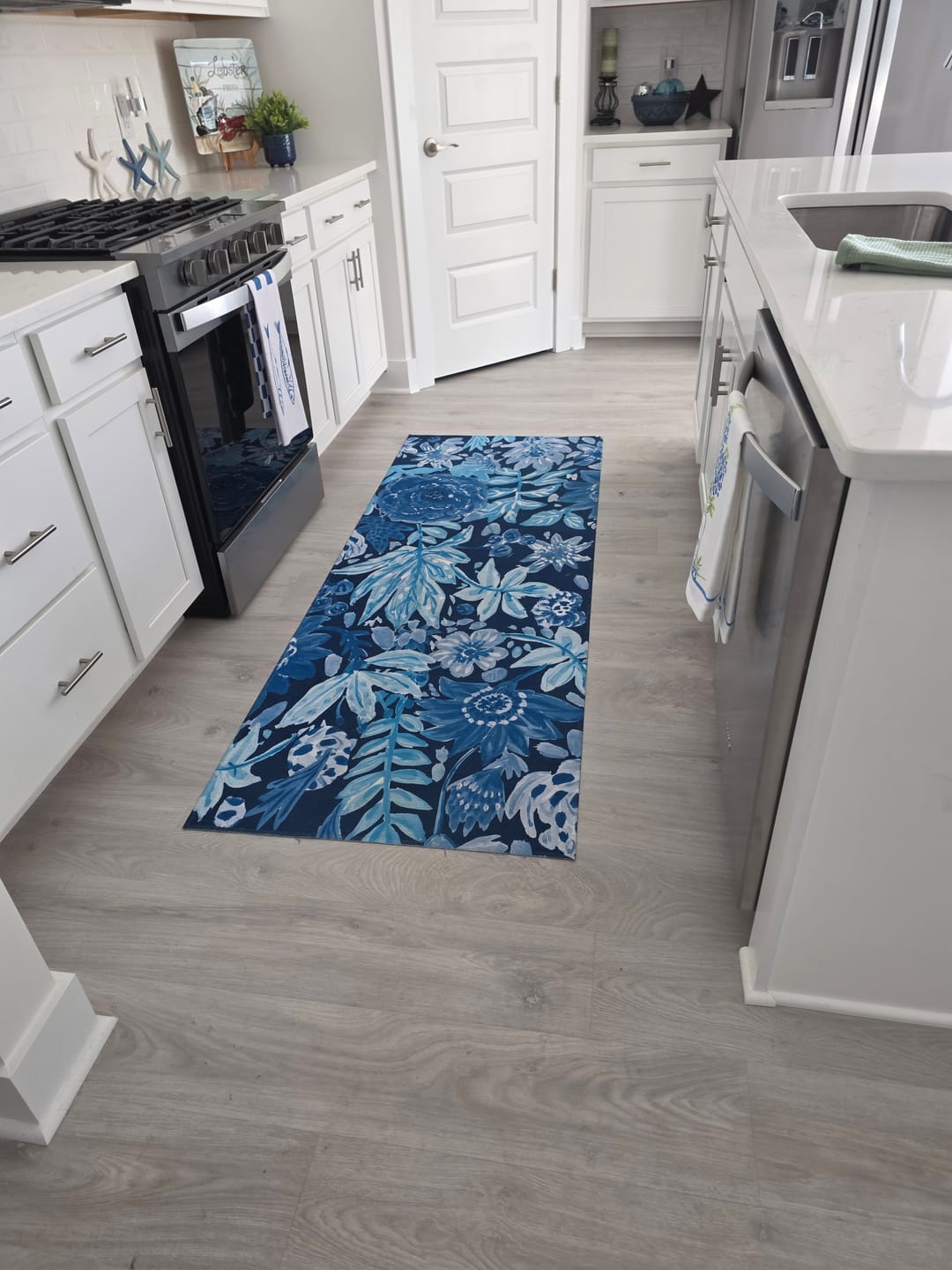 Customer photo review of Floral Bloom Blue Washable Rug