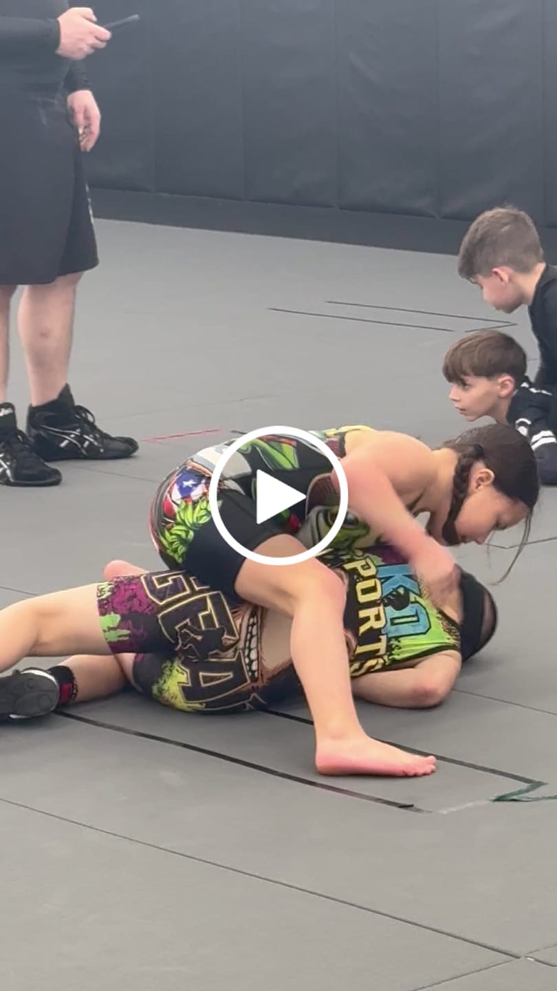 Customer video review of Build Your Own - Premium Singlet