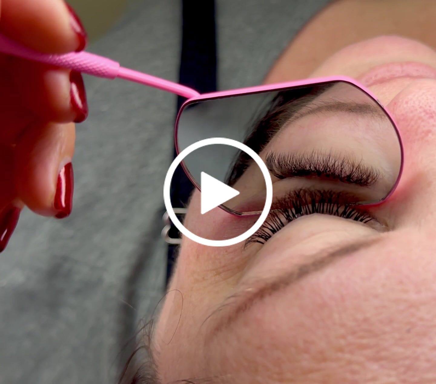 Customer video review of 5D W Lash Extensions