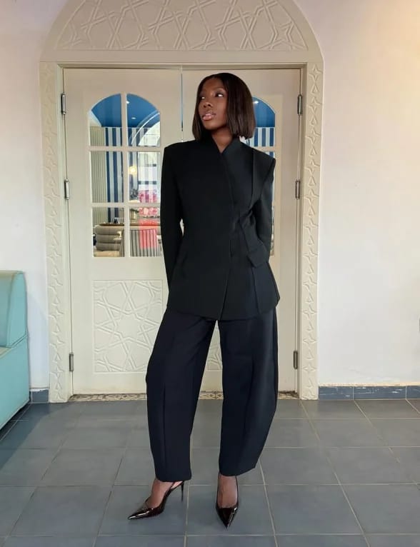 Customer photo review of Annie Blazer Dress