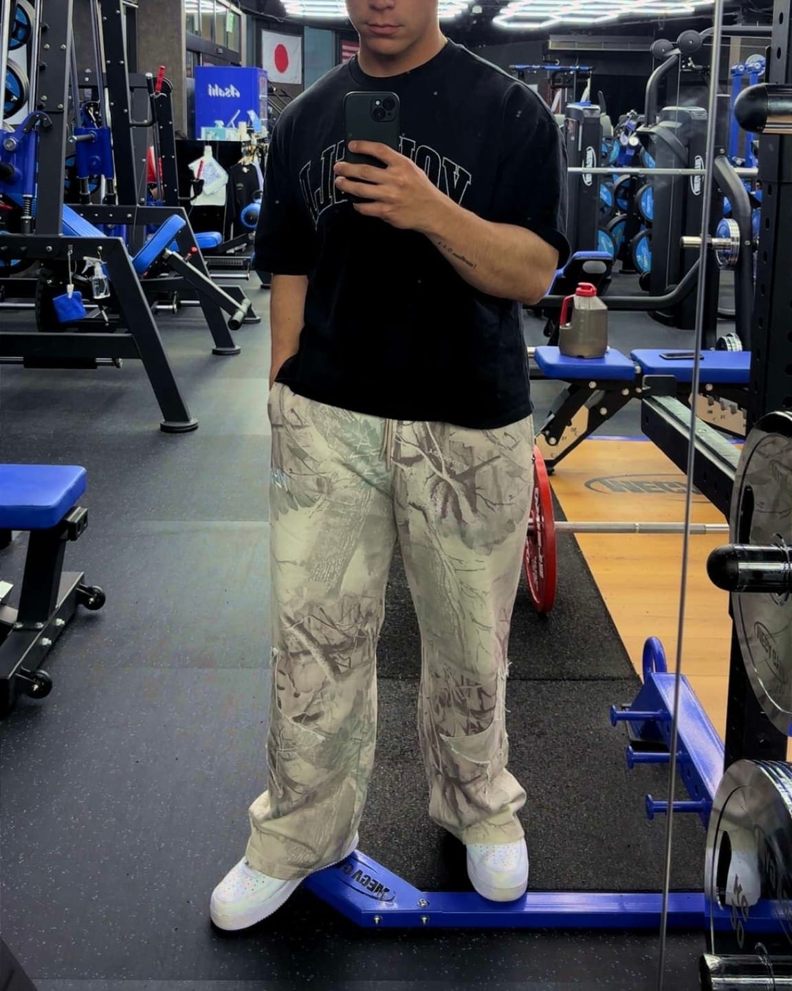 Customer photo review of 2058 - Superstar Sweats