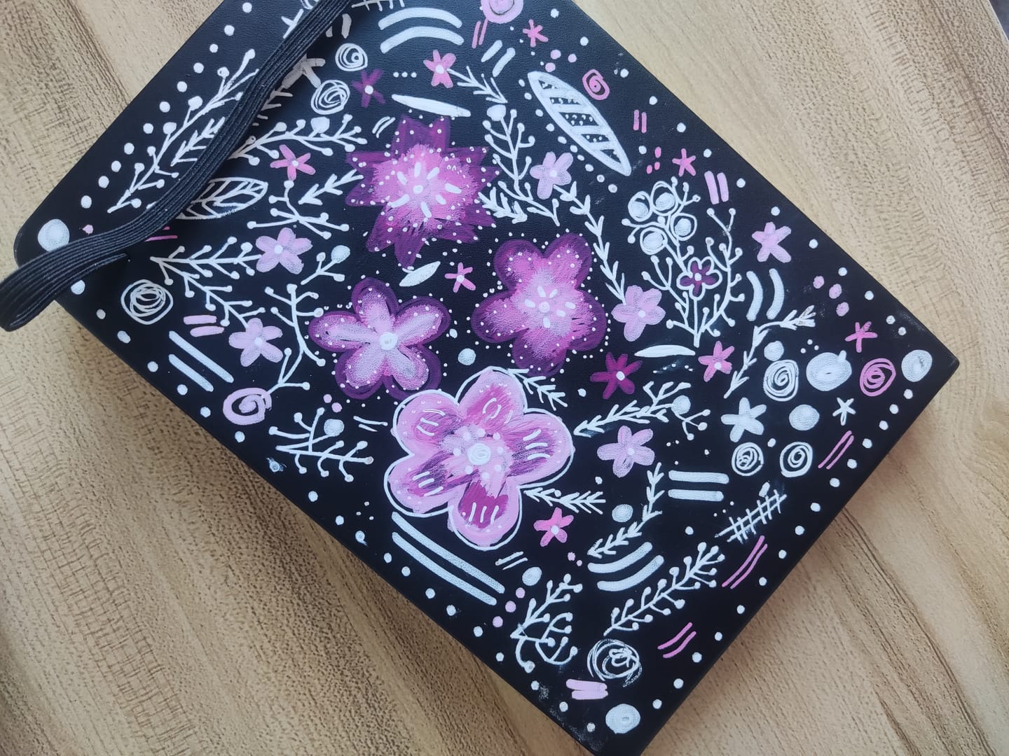 Customer photo review of Sakura Sketch Note Book - Sketchbook Papel Blanco/Crema 80 Hojas, 140 g/m2