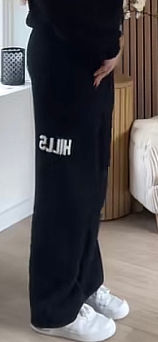 Customer photo review of GATED COMMUNITY STRAIGHT LEG SWEATPANTS NAVY